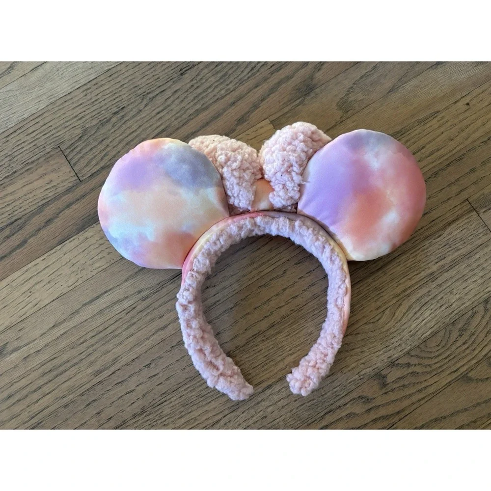Disney Pink Sherpa Fuzzy Tie Dye‎ Minnie Mouse Ears Headband